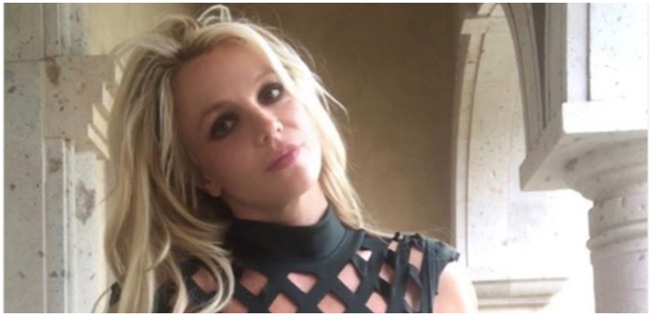 Britney Spears wears a black dress on Instagram.