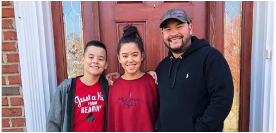 Jon Gosselin with kids Hannah and Collin.