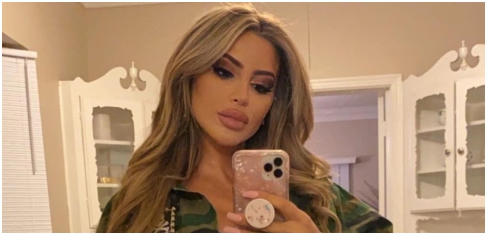 Larsa Pippen poses for an online selfie.