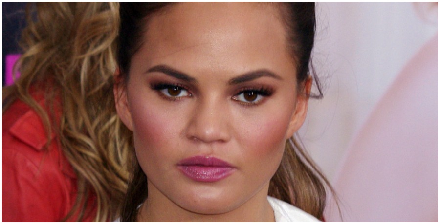 Chrissy Teigen posts apology and explanation for bullying