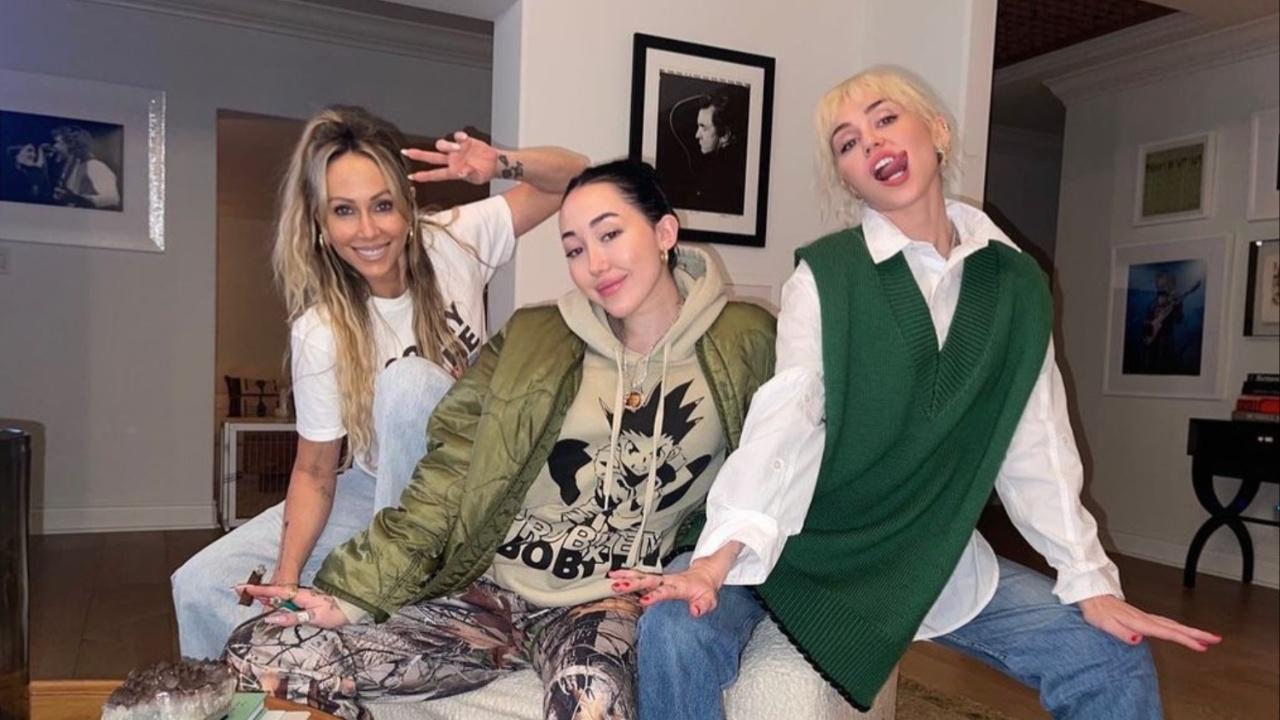 Miley Cyrus with sister Noah and mom Tish.