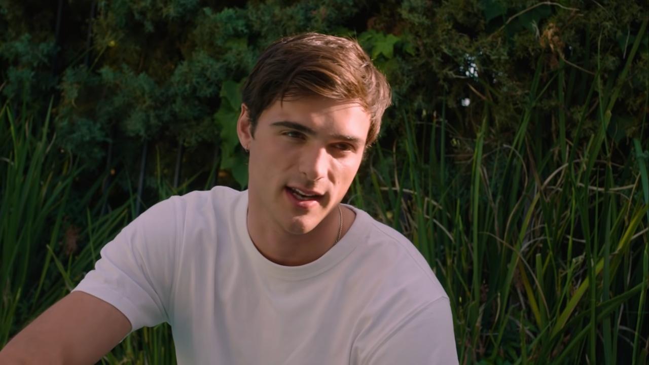 Jacob Elordi wearing white t-shirt