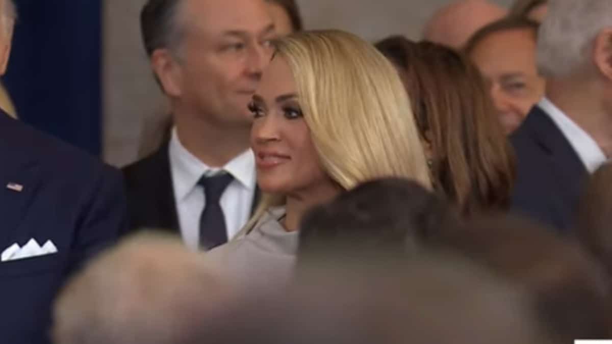 Carrie Underwood performs at Donald Trump inauguration.